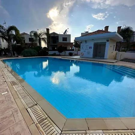 Σπίτι διακοπών Sotira Luxury House