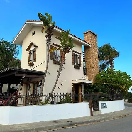 Σπίτι διακοπών Sotira Luxury House